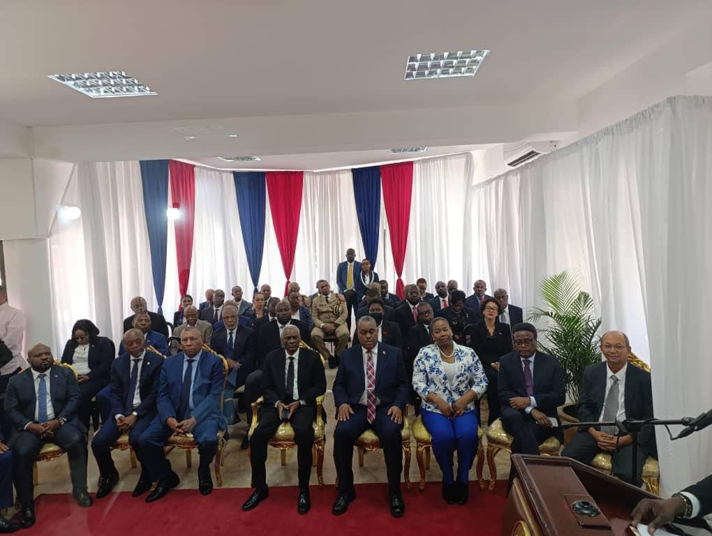 HAITI-POLITIQUE;INSTALATION D'UN NOUVEAU CABINET MINISTERIEL .