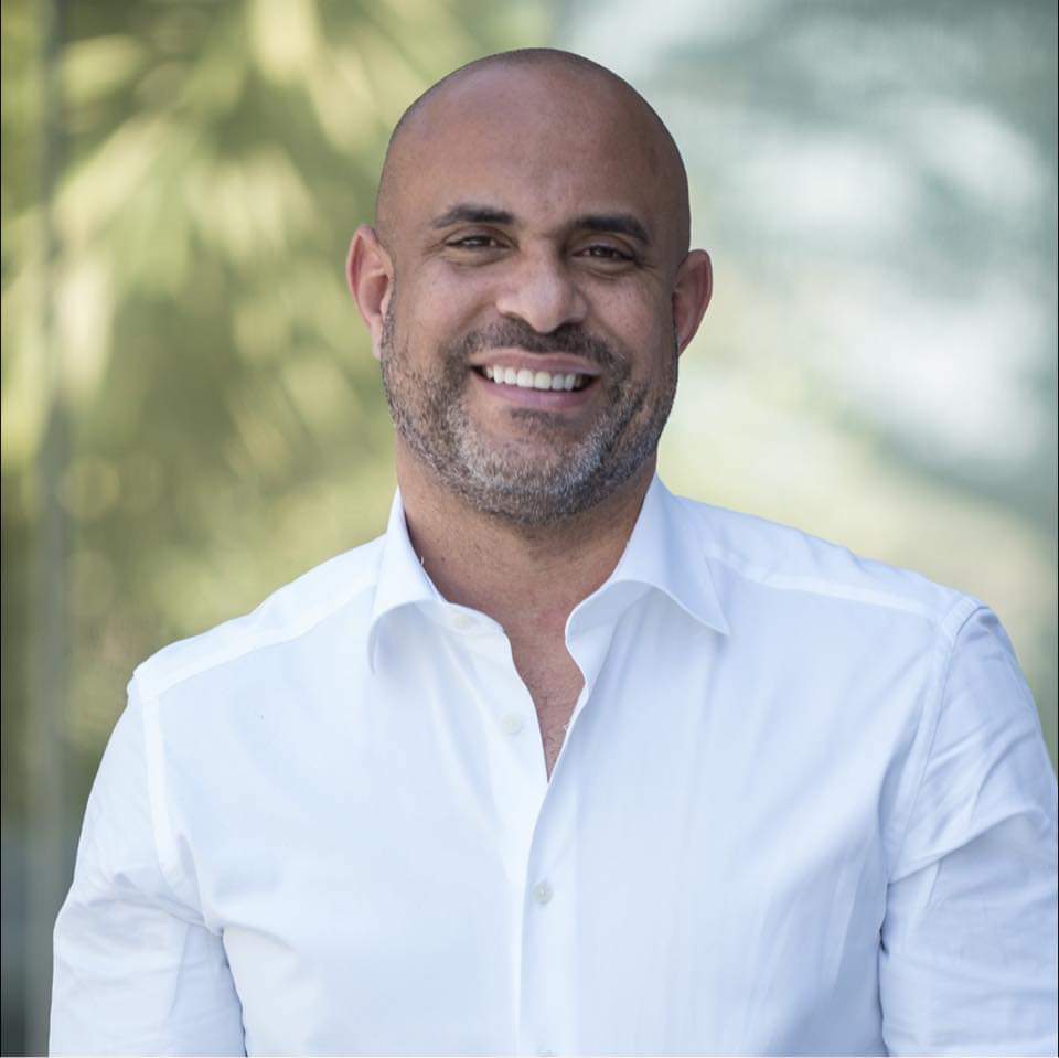 LAURENT LAMOTHE INTERDIT D'ENTRÉE AUX ÉTATS -UNIS POUR LE DÉTOURNEMENT DE PLUS DE 60 MILLIONS DE DOLLARDS DU FOND PETRO CARIBE .