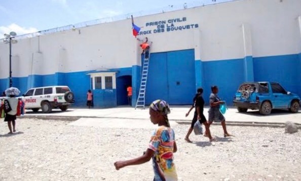 TENTATIVE D'ÉVASION À LA PRISON CIVILE DE LA CRPIX-DES-BOUQUETS .