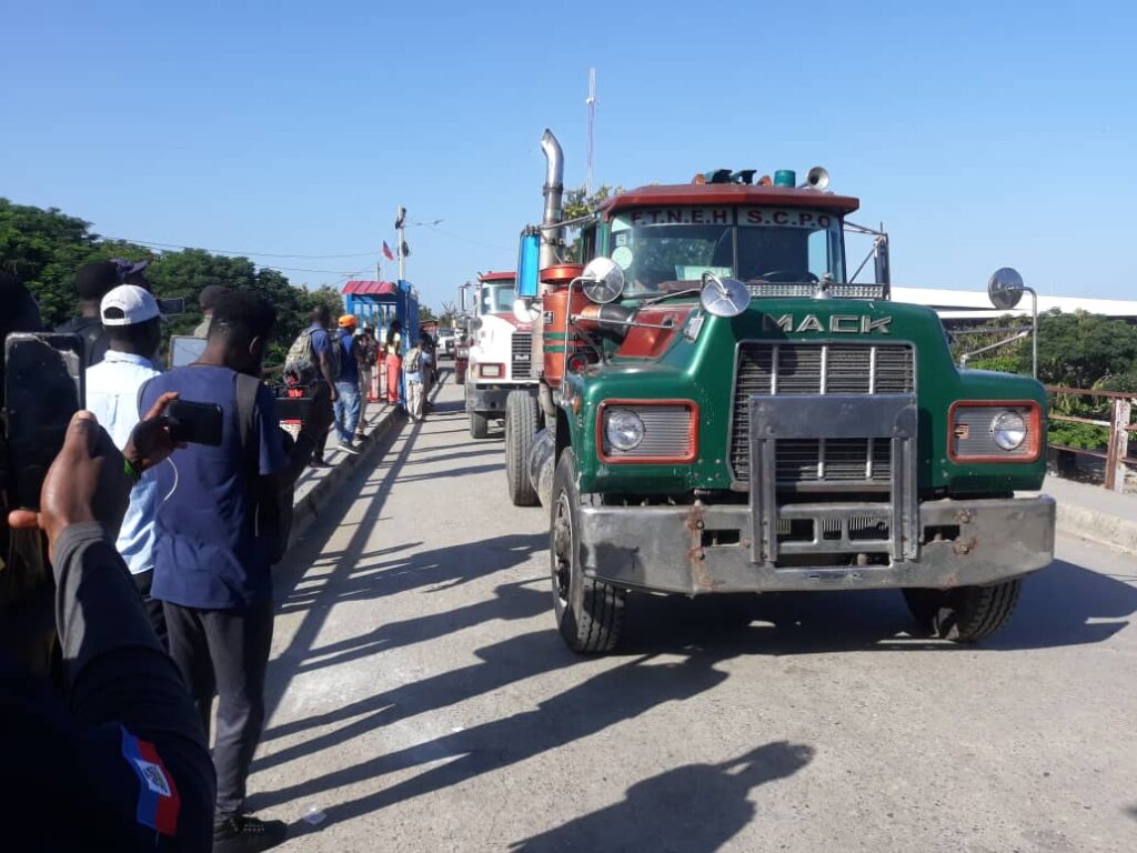 LA TENSION PERSISTE ENTRE LA RÉPUBLIQUE DOMINICAINE ET HAÏTI .