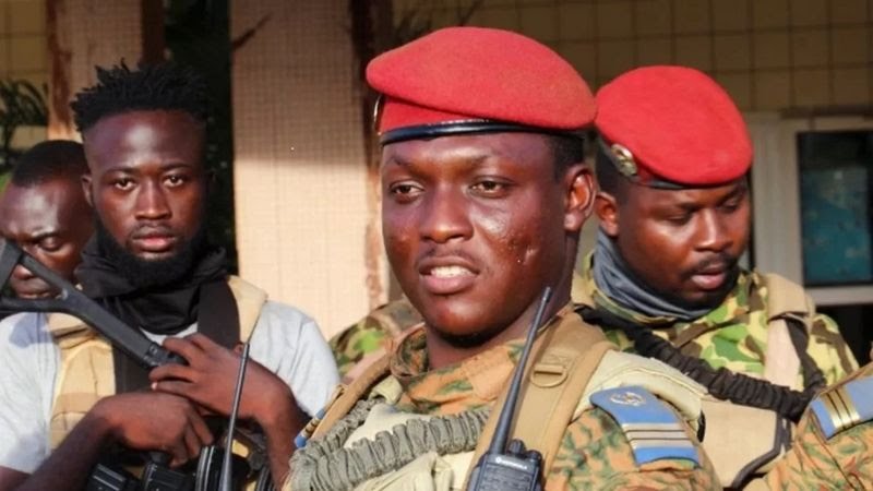 AFRIQUE :BURKINA FASO :LE CAPITAINE IBRAHIM TRAHORÉ.