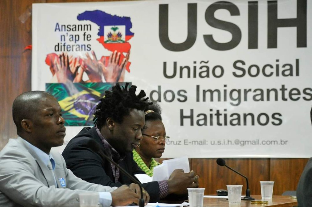 A USIH estava presente nesse debate pra defender os imigrantes via seu Coordenador
